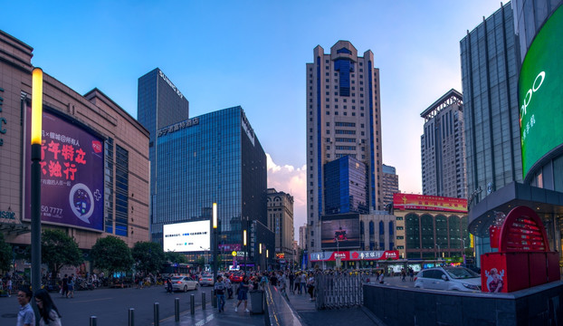 南京新街口城市商业街夜景