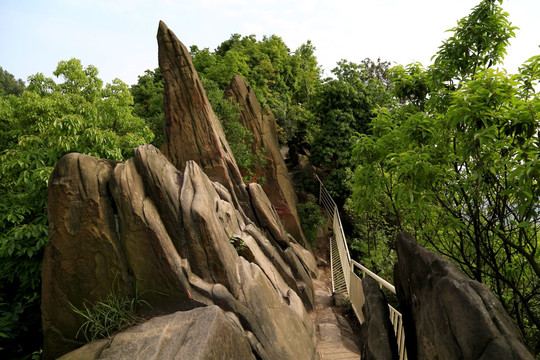 山石 山顶 巨石