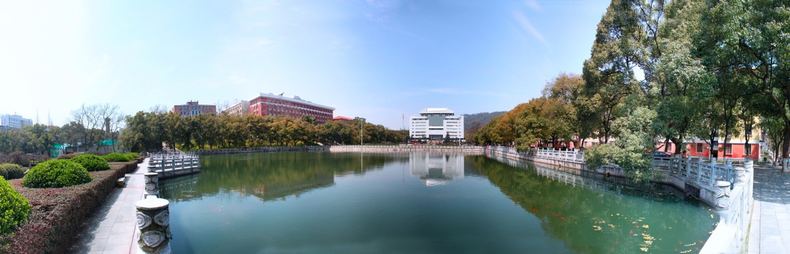 中南大学主楼180全景