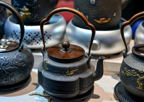日本铁茶壶