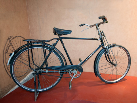 中国第一代自行车 飞鸽牌自行车