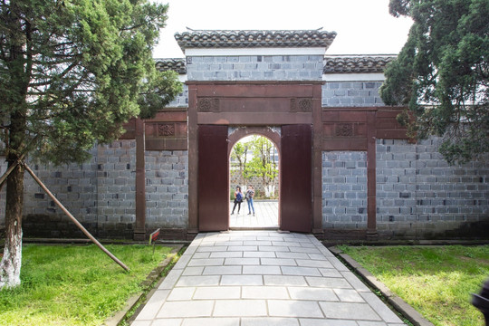 八大山人风景区