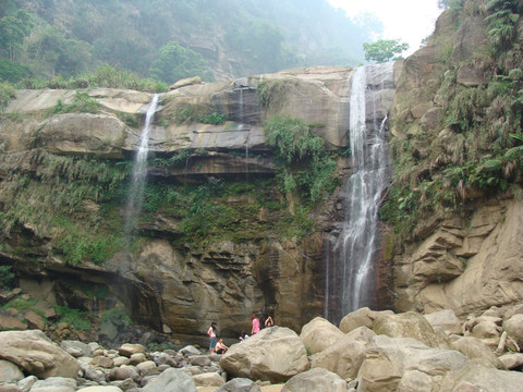 太极峡谷阶梯吊桥