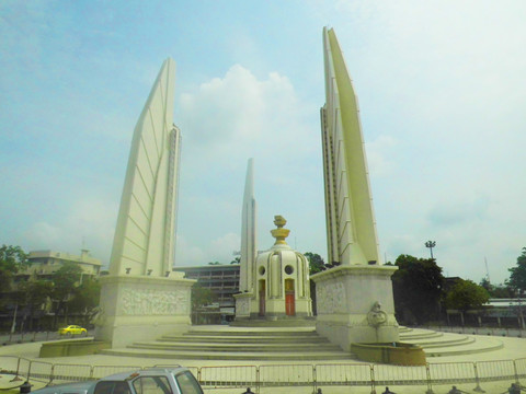 泰国民主纪念碑