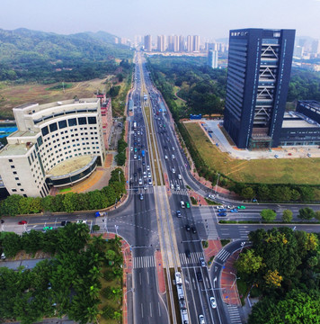 珠海梅华西路与红山路交叉口