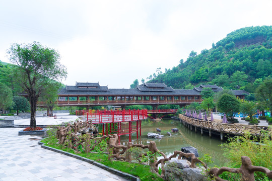 广西南宁龙门水都风雨桥