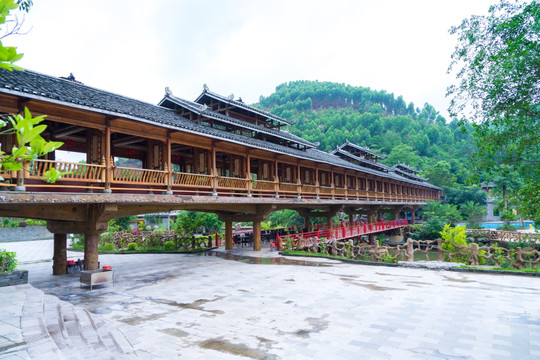 广西南宁龙门水都风雨桥