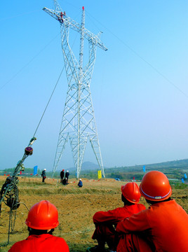 电力 共层 建设 高压线