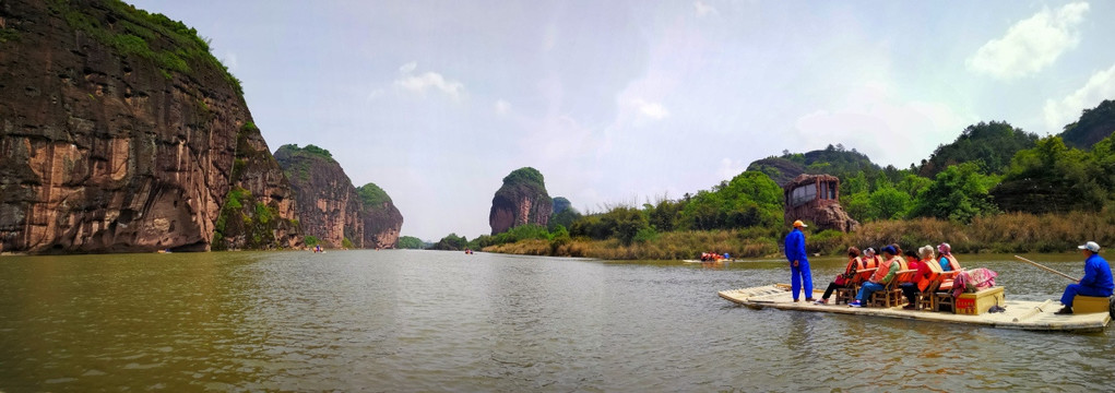 龙虎山水全景图