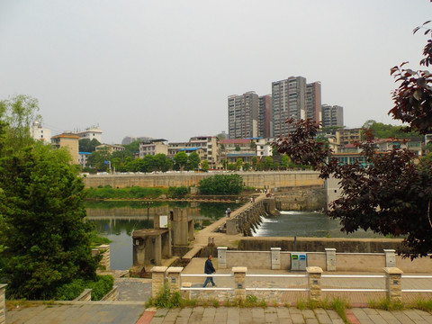 邵水堤坝