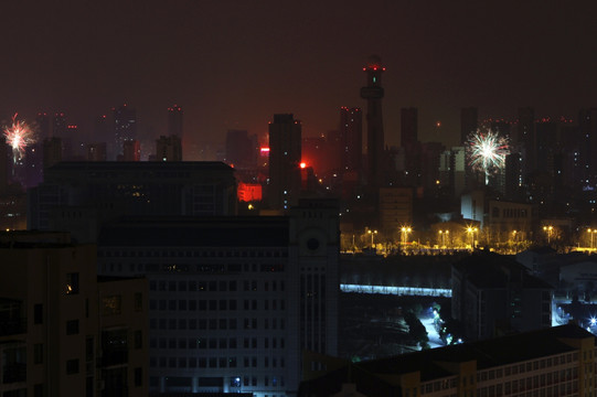 春节 除夕夜 城市烟火 焰火