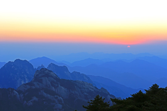 黄山晨曦