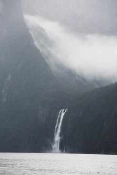 米弗峡湾风光