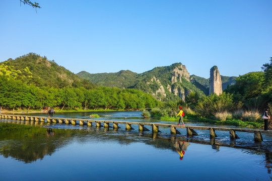 鼎湖峰