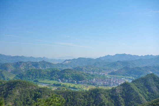 鼎湖峰