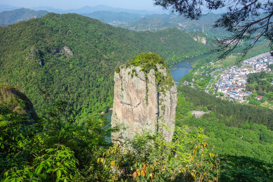 鼎湖峰