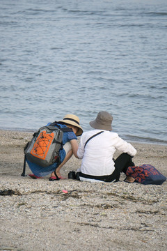 海滩 母女