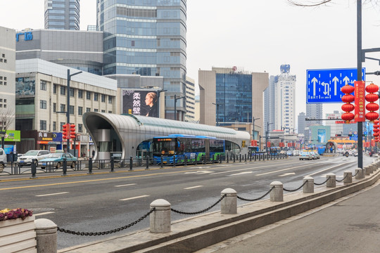 连云港BRT快速公交车