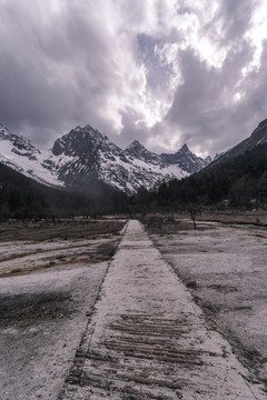 雪山风光