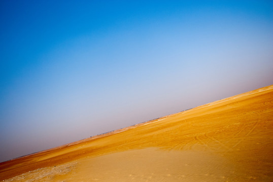 高清特色TIF格式沙漠蓝天背景
