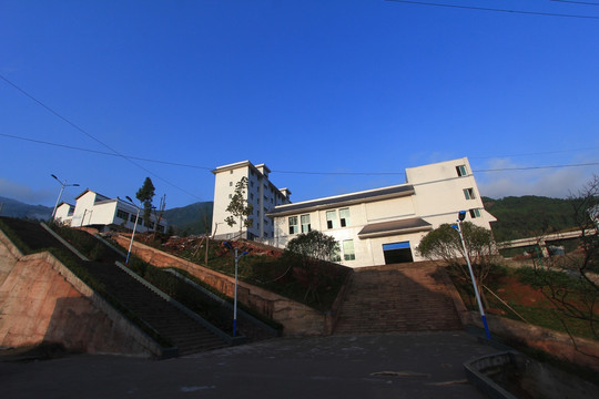 南江县下两中学小学 （9）