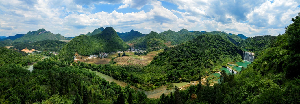 九龙瀑布群全景