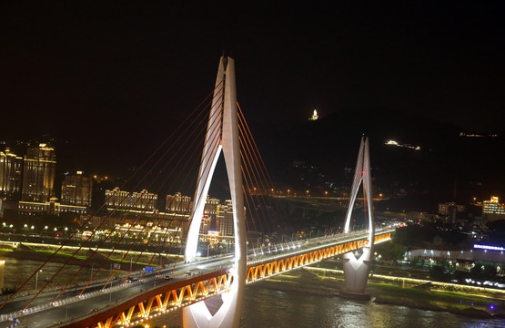 重庆渝中半岛东水门大桥夜景
