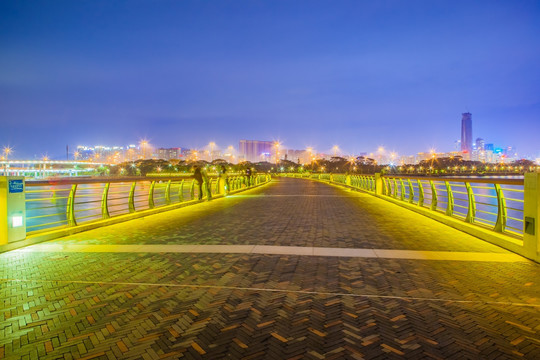 深圳湾观海栈桥夜景