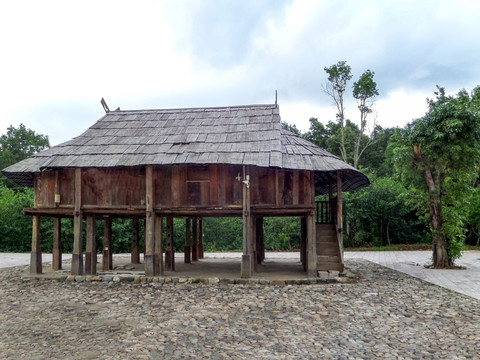 佤族民居