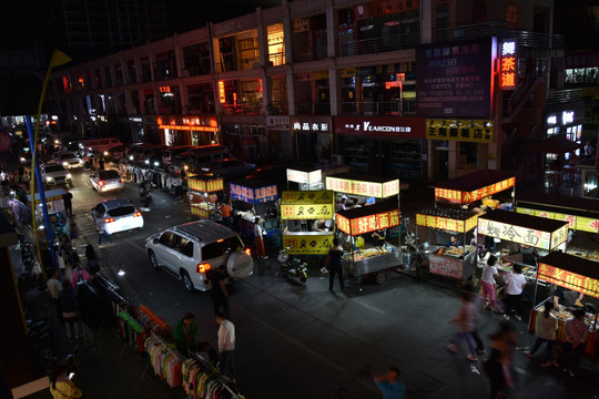 夜市小吃街，美食街夜市