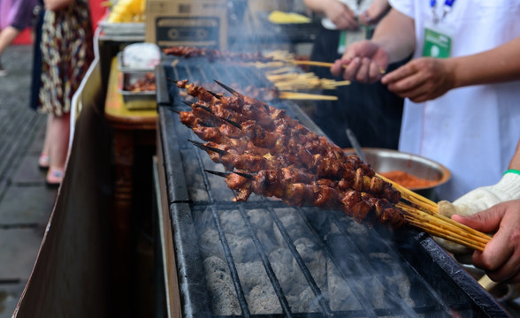 烤肉串烤排骨