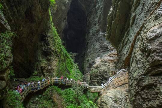 重庆武隆天坑地缝