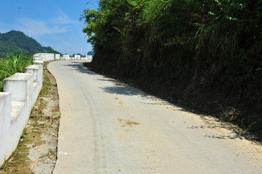 农村水泥路面越野素材