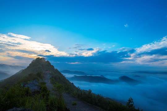 云海 洛阳山