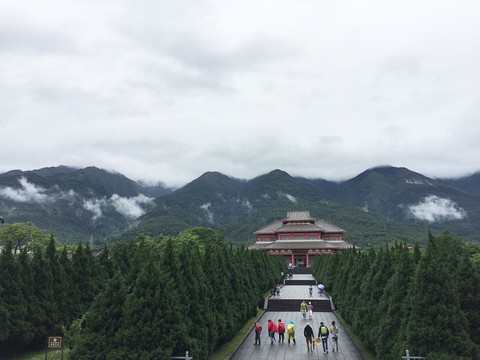 雨铜观音殿