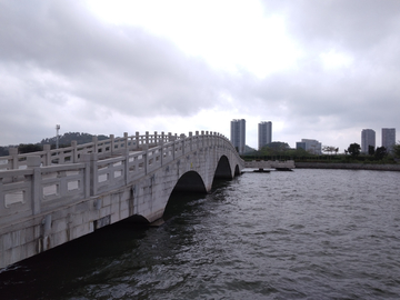 小桥流水人家