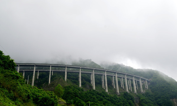 雅西高速公路