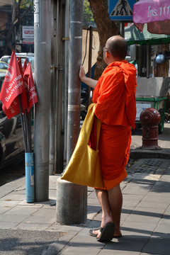 曼谷街头僧侣