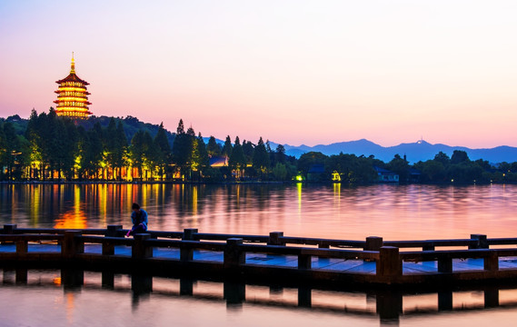 杭州西湖夜景 西湖黄昏