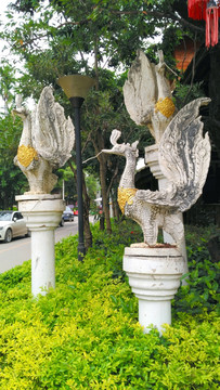 傣族风情雕塑 孔雀雕塑