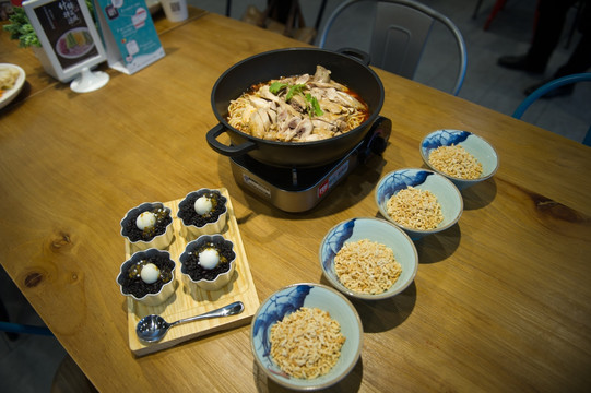 干锅鸭肉套餐