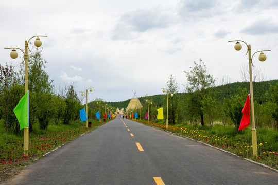 通往噶仙湖路