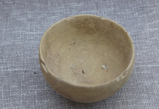 隋代青釉瓷碗