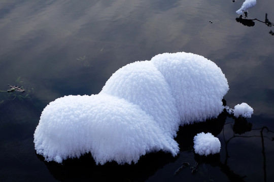 冰河雪包