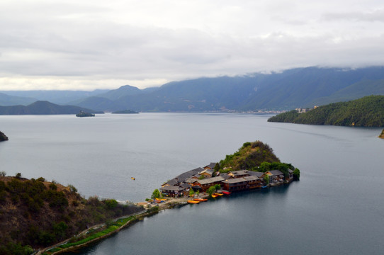 泸沽湖里格半岛