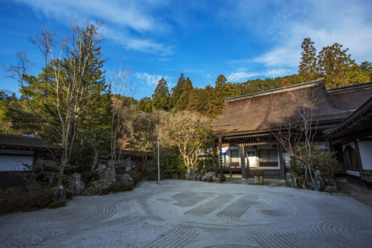 日本高野山莲华定院庭枯山水