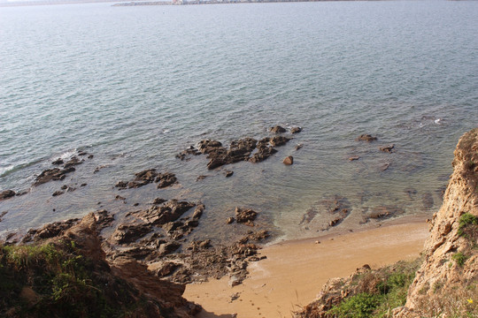 鲅鱼圈 沙滩 海水 蓝天