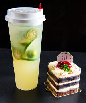 冷飲 水果茶 飲料 蛋糕