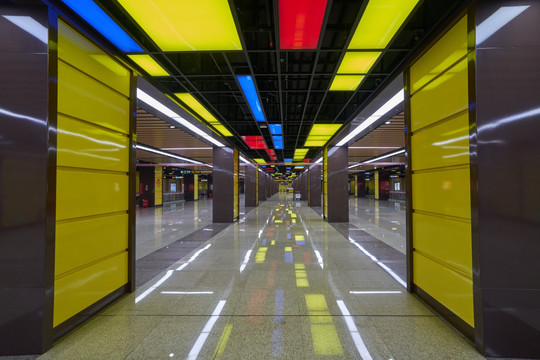 上海地铁站大厅