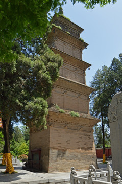 护国兴教寺古塔